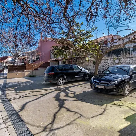 Apartament Votistis A1 *