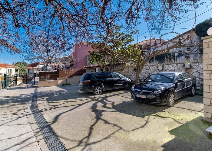 Apartman Votistis A1 *